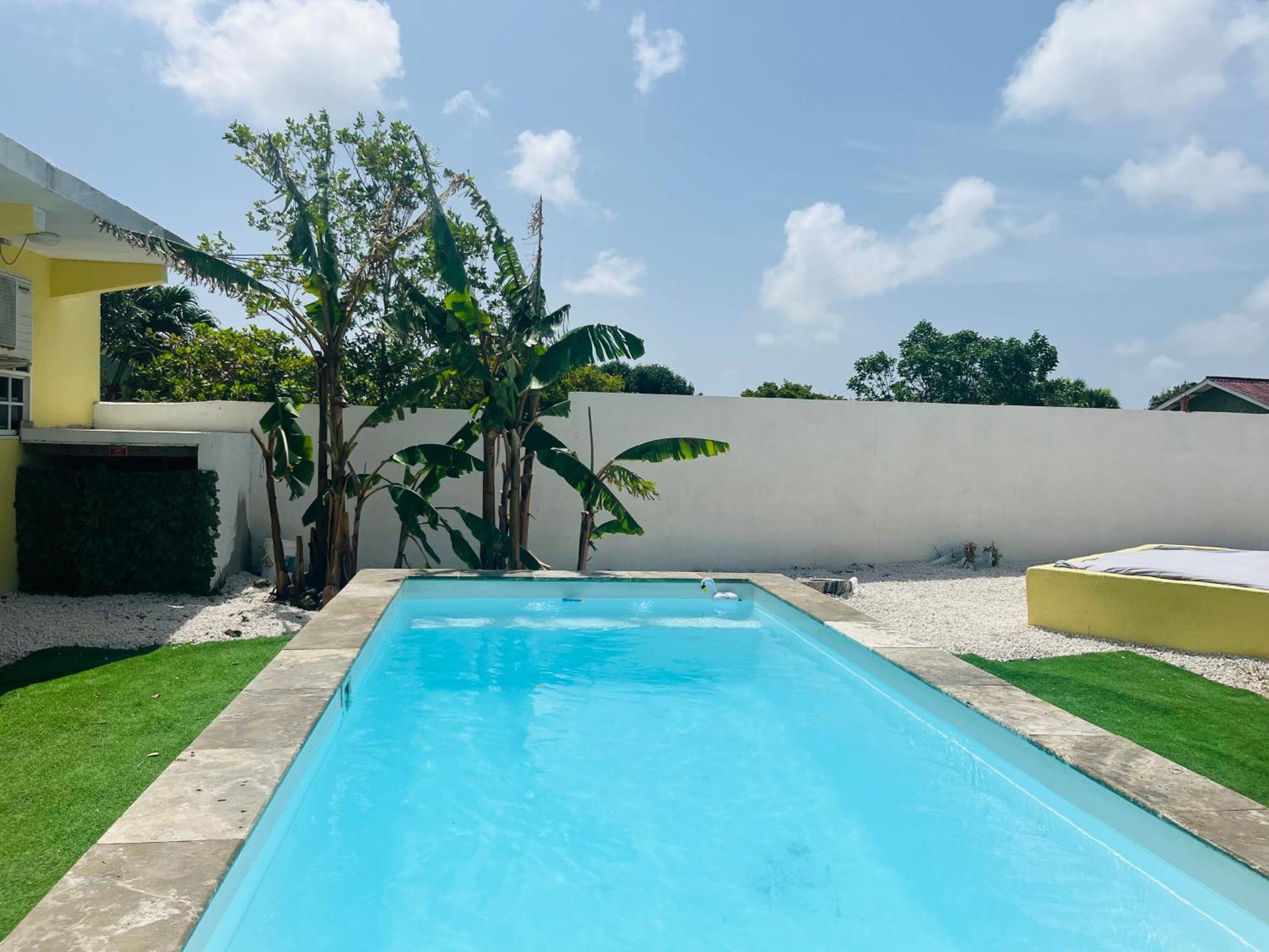 Bon Bini Kokolishi Hotel Willemstad Exterior photo
